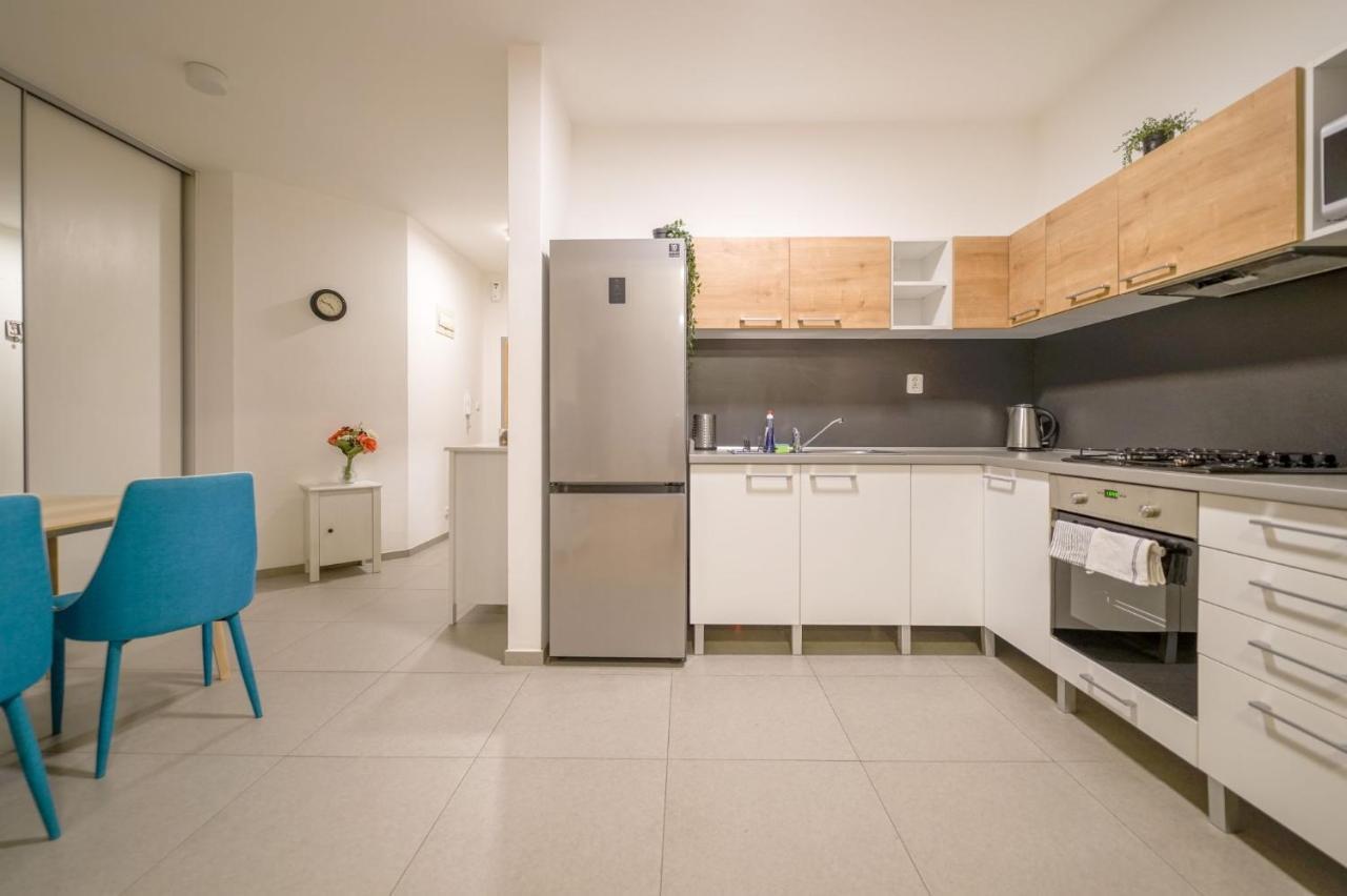 Vesna Convenient Apartment Братислава Екстериор снимка