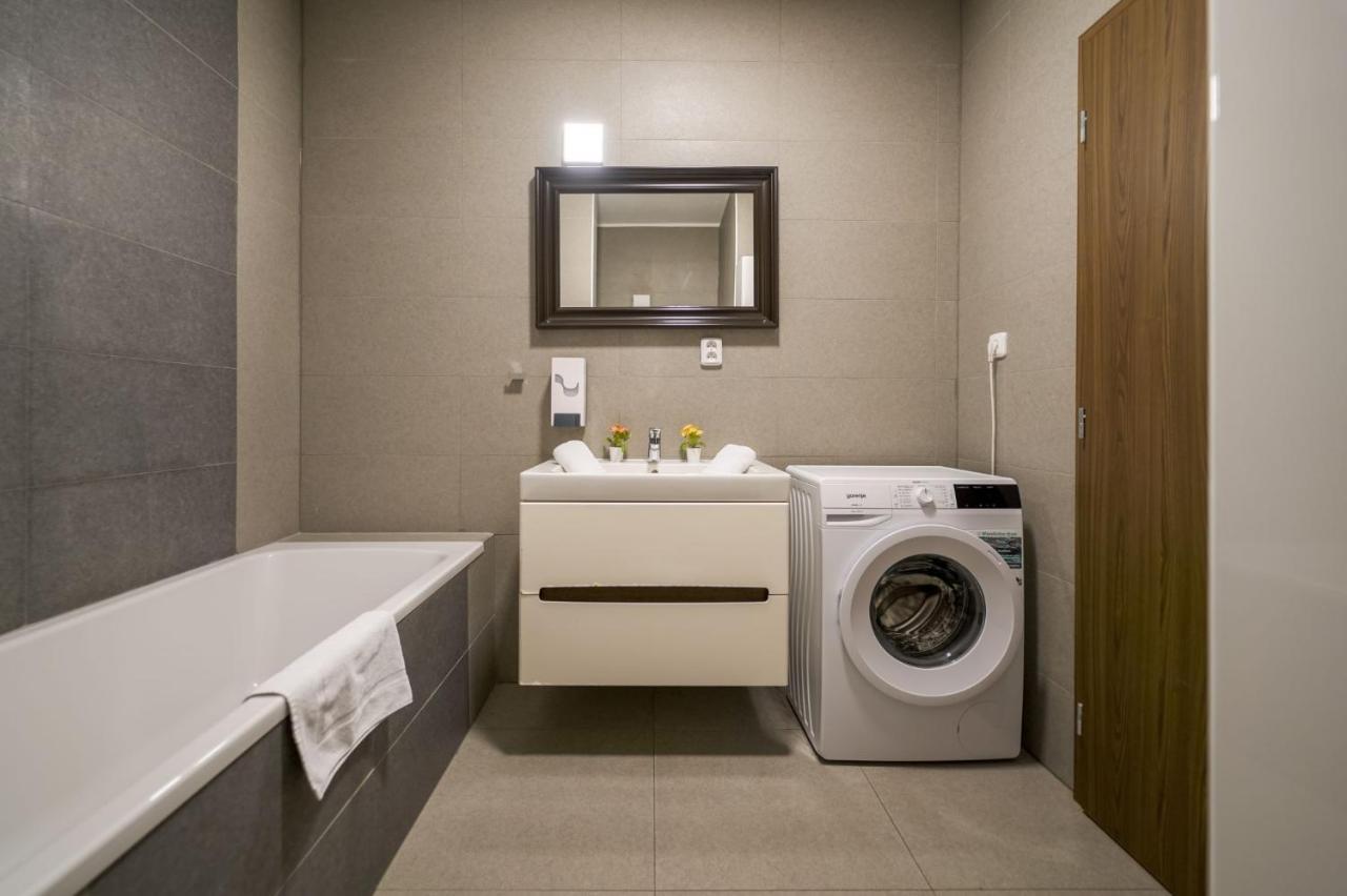 Vesna Convenient Apartment Братислава Екстериор снимка